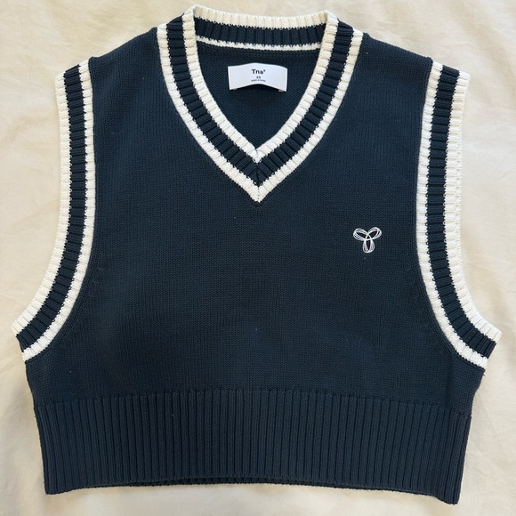TNA mini vest - Picture 1 of 2